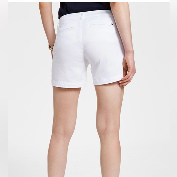Tommy Hilfiger Flex 5” Hollywood Women's White Shorts Size 8 - Picture 2 of 4